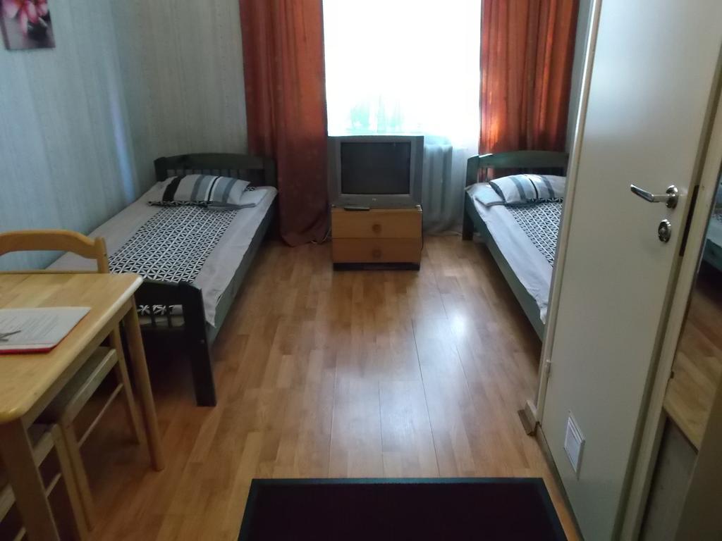 Nakšņošana un brokastis Rex *